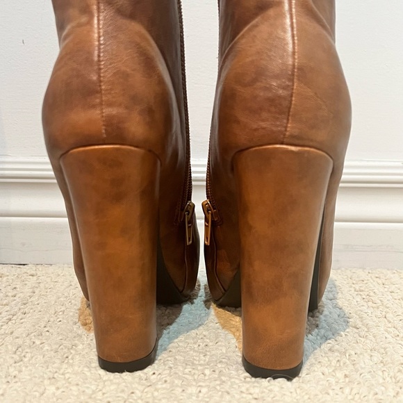 Beautiful Cognac Colour High Heeled Boot. - Picture 3 of 7